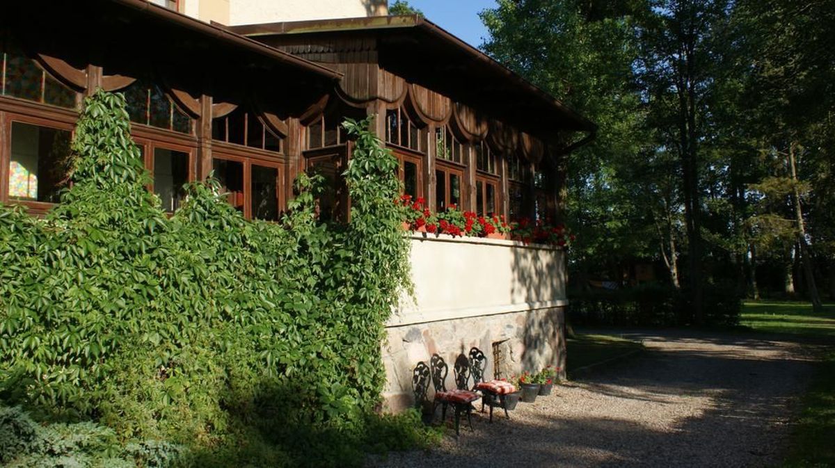 Poraj, ogród / park
